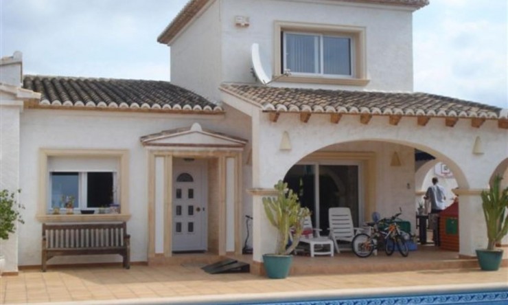 Herverkoop - Villa -
Calpe - Partida Garduix