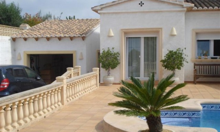 Herverkoop - Villa -
Calpe - Partida Garduix
