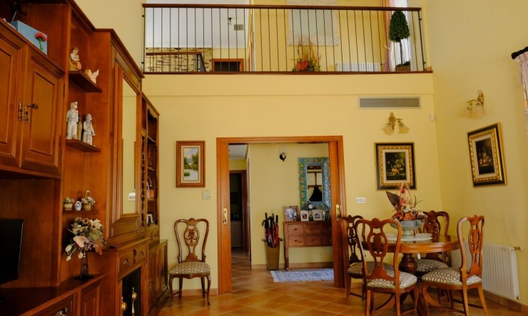 Herverkoop - Landhuis -
Orihuela