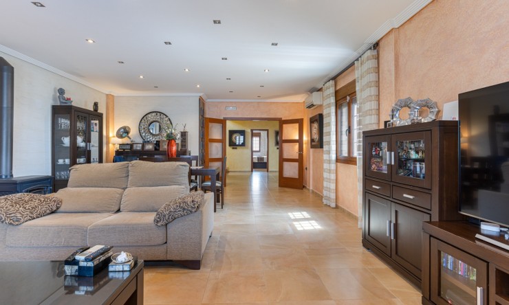 Resale - Detached Villa -
Los Montesinos - La Herrada