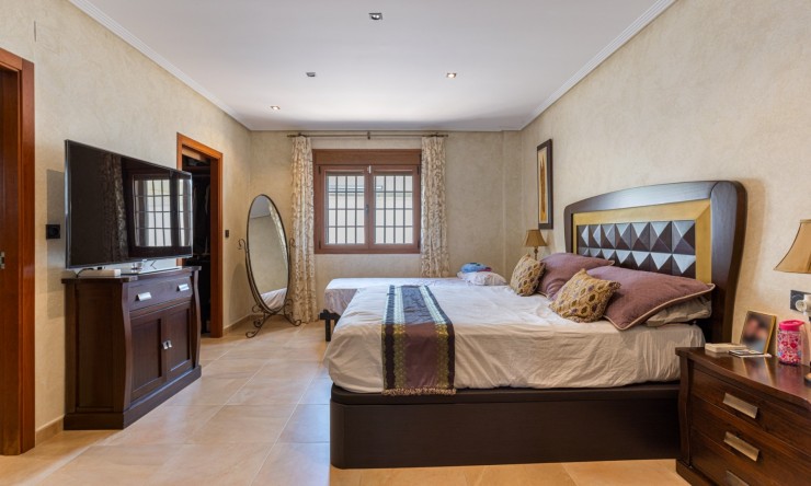Resale - Detached Villa -
Los Montesinos - La Herrada