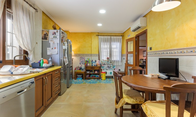 Resale - Detached Villa -
Los Montesinos - La Herrada