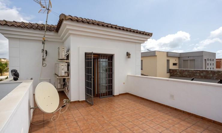 Resale - Detached Villa -
Los Montesinos - La Herrada