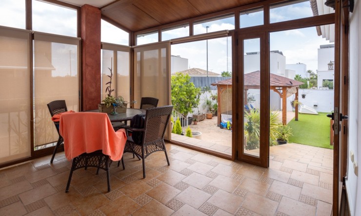 Resale - Detached Villa -
Los Montesinos - La Herrada