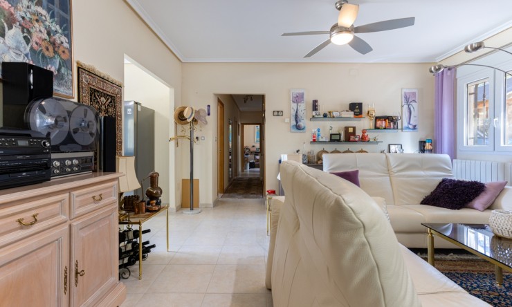 Resale - Detached Villa -
La Zarza