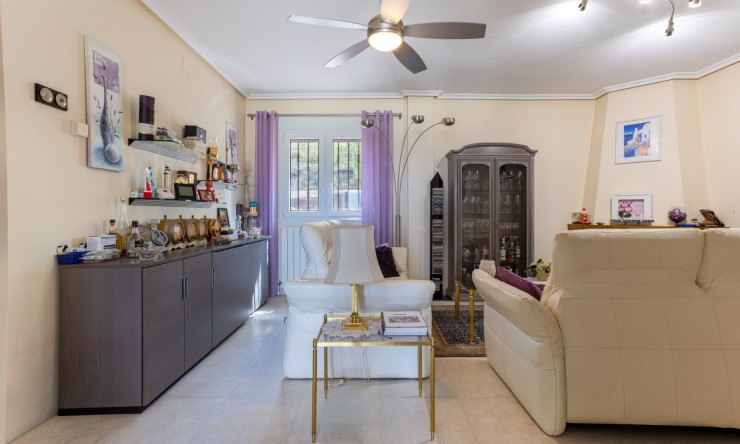 Resale - Detached Villa -
La Zarza