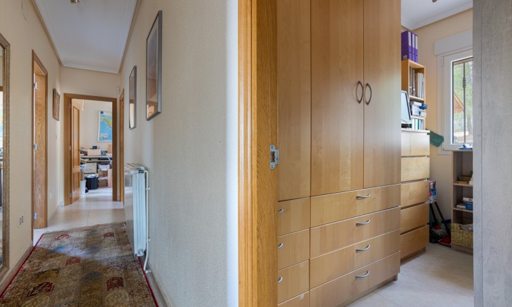 Resale - Detached Villa -
La Zarza