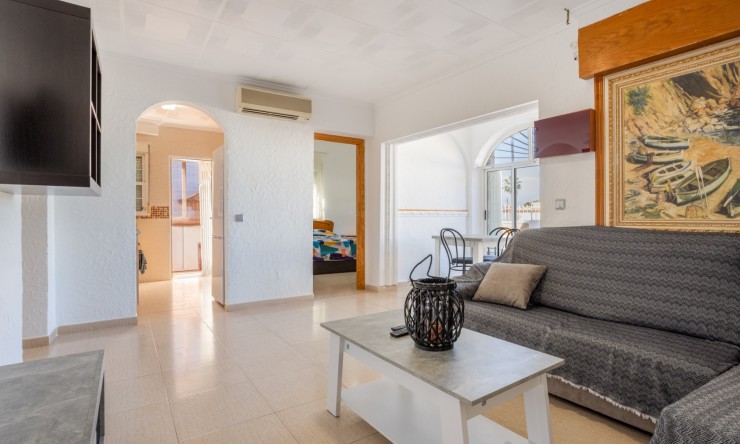 Resale - Detached Villa -
Torrevieja - Urbanización San Luis