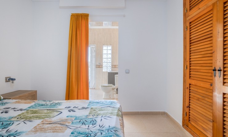 Resale - Detached Villa -
Torrevieja - Urbanización San Luis