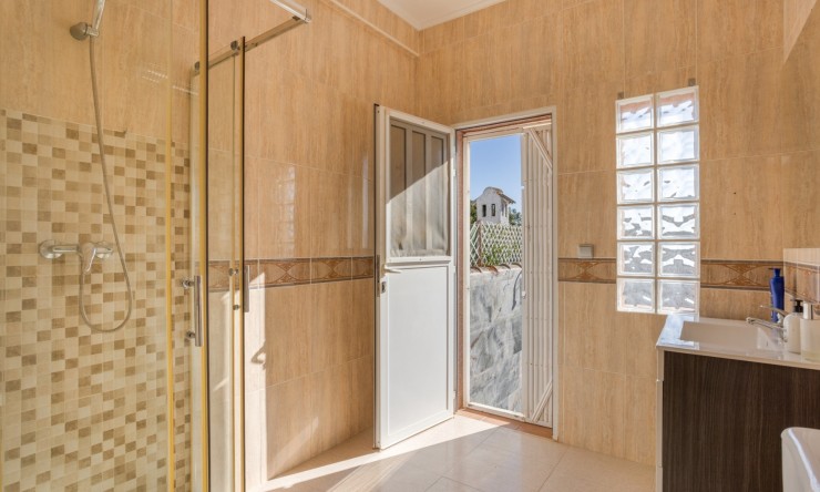 Resale - Detached Villa -
Torrevieja - Urbanización San Luis