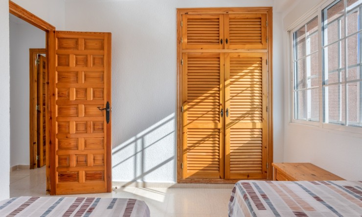 Resale - Detached Villa -
Torrevieja - Urbanización San Luis