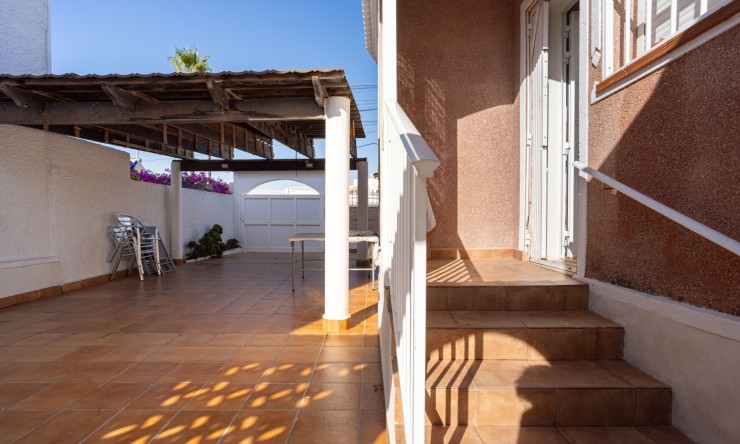Resale - Detached Villa -
Torrevieja - Urbanización San Luis