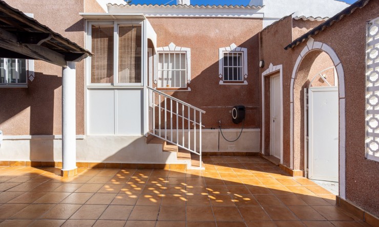 Resale - Detached Villa -
Torrevieja - Urbanización San Luis