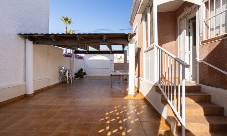 Resale - Detached Villa -
Torrevieja - Urbanización San Luis