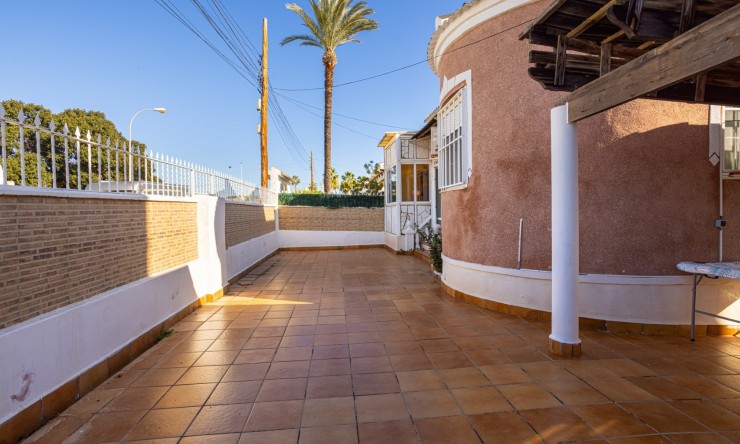 Resale - Detached Villa -
Torrevieja - Urbanización San Luis