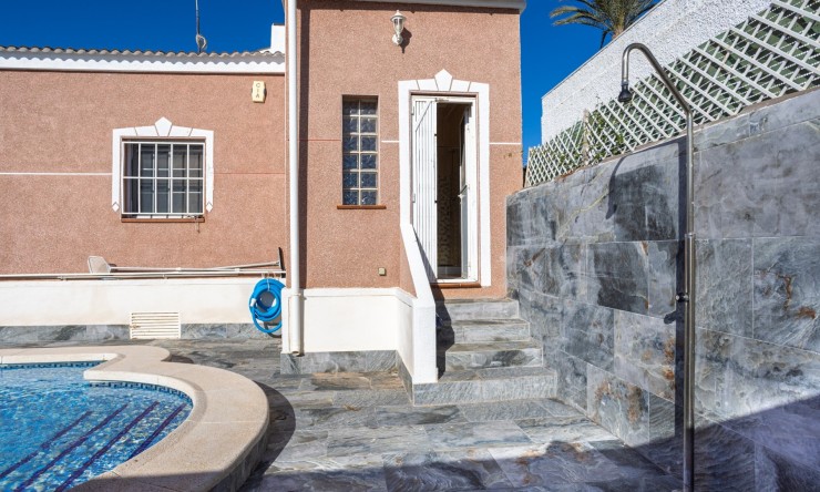 Resale - Detached Villa -
Torrevieja - Urbanización San Luis