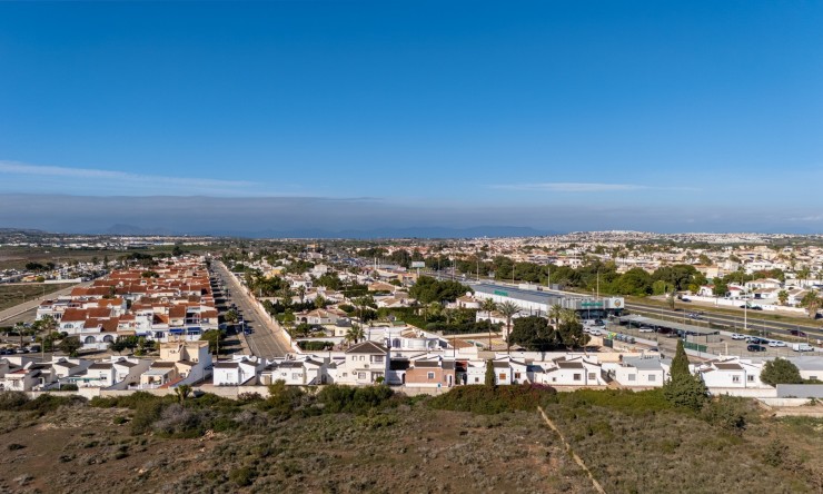 Resale - Detached Villa -
Torrevieja - Urbanización San Luis