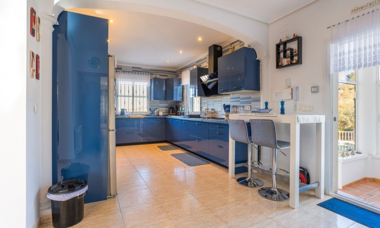 Resale - Finca - Country Property -
La Zarza
