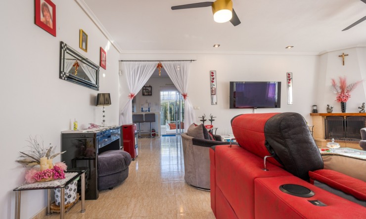 Resale - Finca - Country Property -
La Zarza