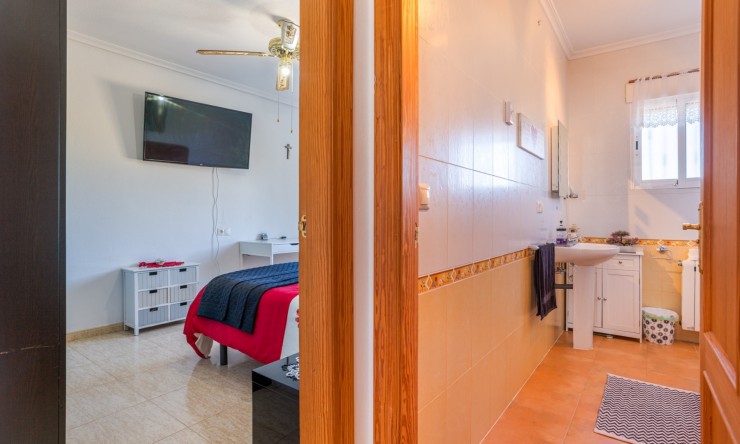 Resale - Finca - Country Property -
La Zarza