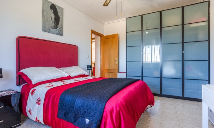 Resale - Finca - Country Property -
La Zarza