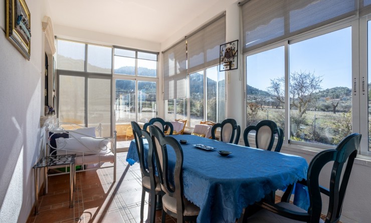 Resale - Finca - Country Property -
La Zarza