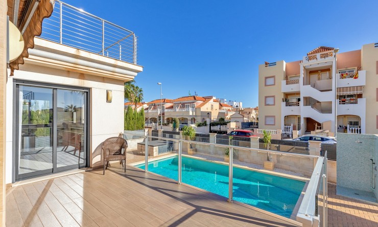Wiederverkauf - Villa -
Orihuela Costa - La Zenia