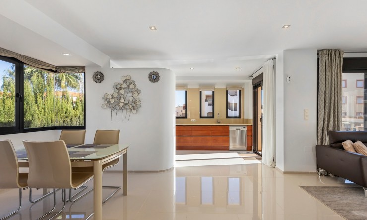 Wiederverkauf - Villa -
Orihuela Costa - La Zenia
