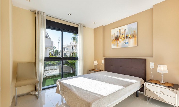 Wiederverkauf - Villa -
Orihuela Costa - La Zenia