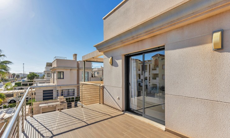 Wiederverkauf - Villa -
Orihuela Costa - La Zenia
