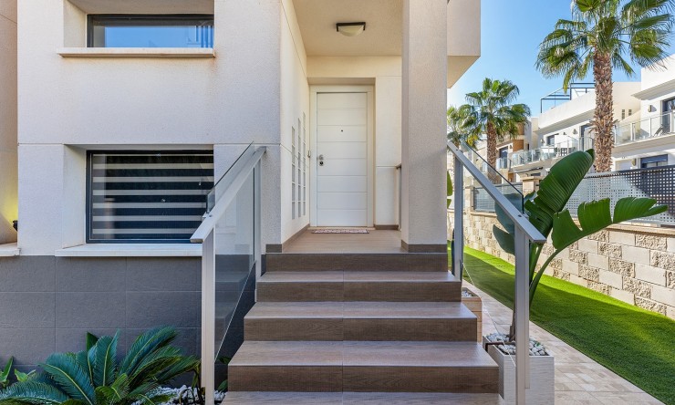 Wiederverkauf - Villa -
Orihuela Costa - La Zenia