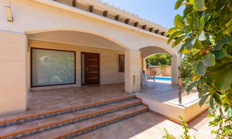 Resale - Villa -
Orihuela Costa - Punta Prima