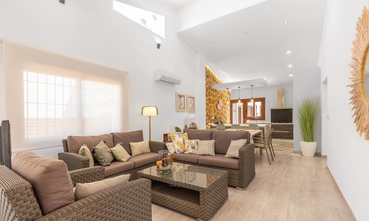 Resale - Villa -
Orihuela Costa - Punta Prima