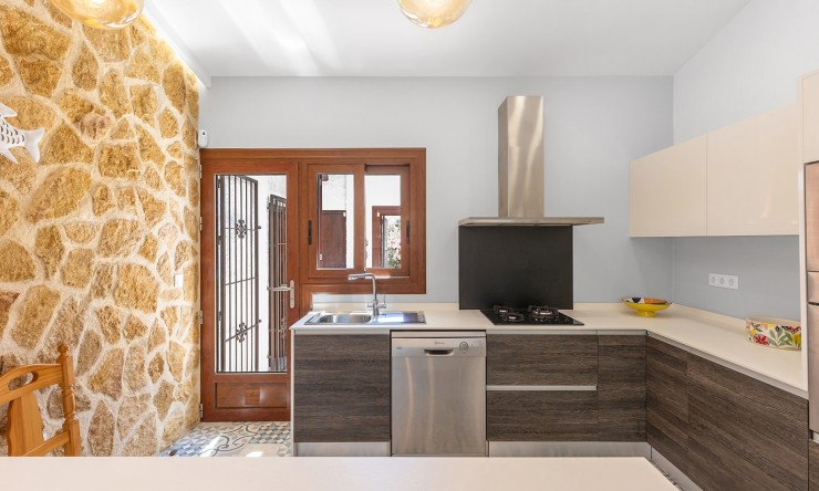 Resale - Villa -
Orihuela Costa - Punta Prima