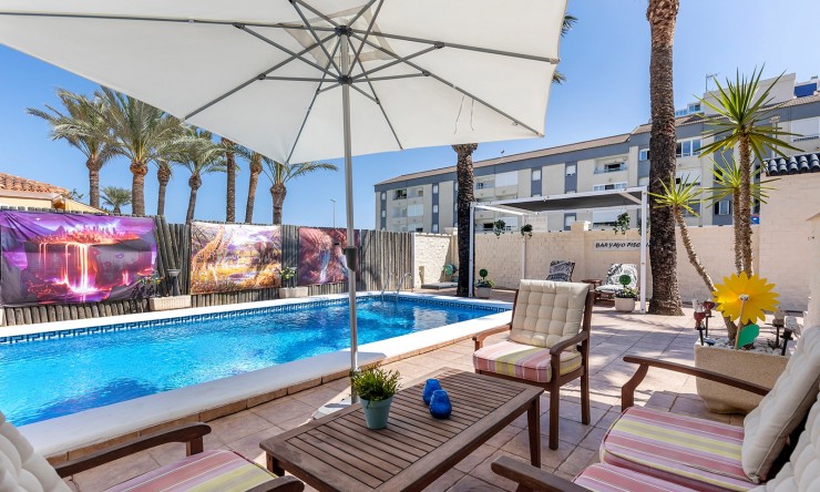 Resale - Villa -
Torrevieja - Rocio del Mar