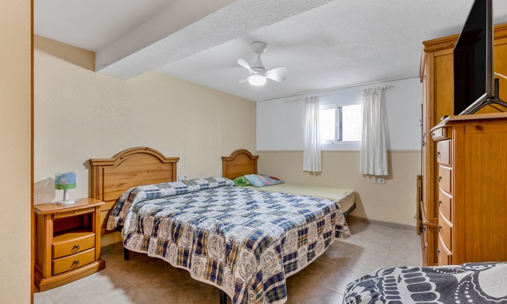 Resale - Villa -
Torrevieja - Rocio del Mar