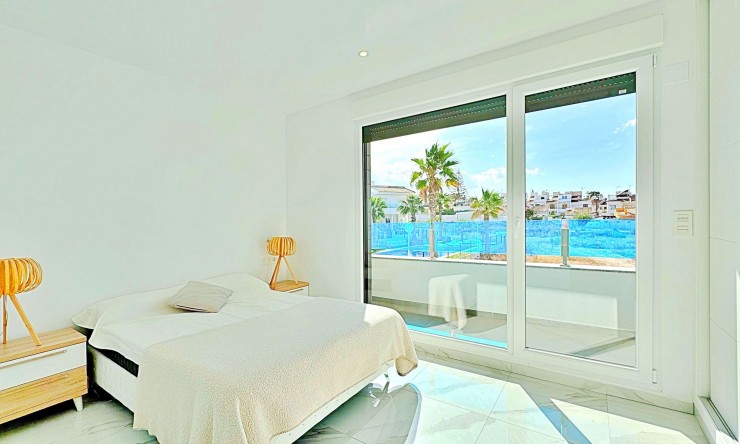 Wiederverkauf - Stadthaus -
Torrevieja - Los Balcones