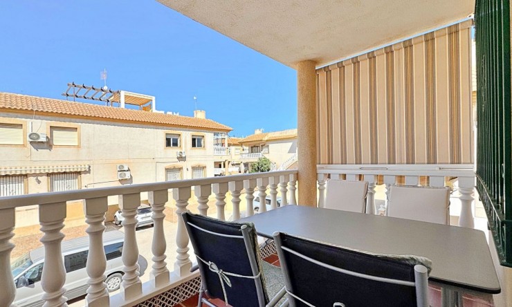 Wiederverkauf - Wohnung -
Orihuela Costa - La Zenia
