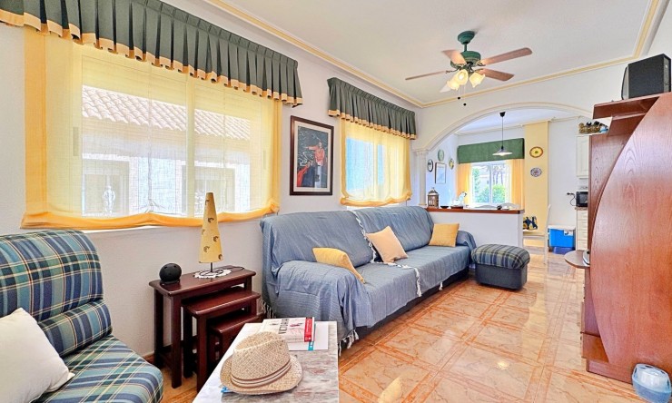 Wiederverkauf - Wohnung -
Orihuela Costa - La Zenia