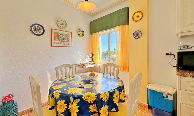 Wiederverkauf - Wohnung -
Orihuela Costa - La Zenia