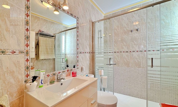 Wiederverkauf - Wohnung -
Orihuela Costa - La Zenia