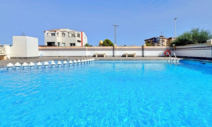 Wiederverkauf - Wohnung -
Orihuela Costa - La Zenia
