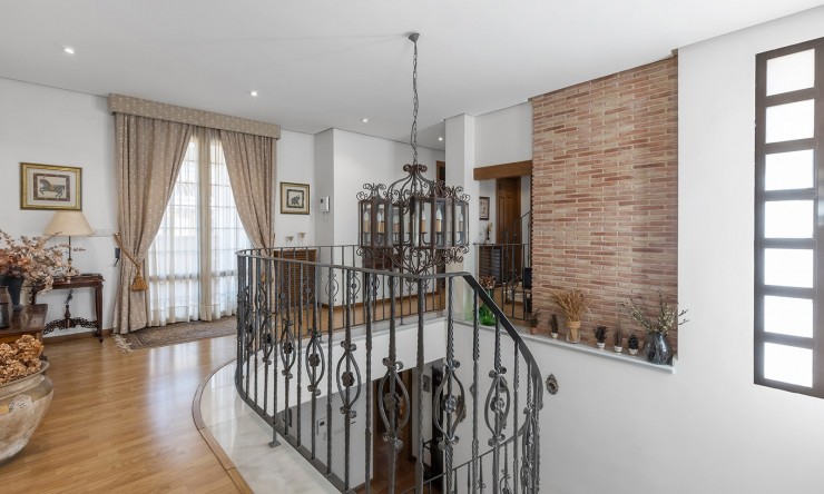 Resale - Villa -
Torrevieja - La Veleta