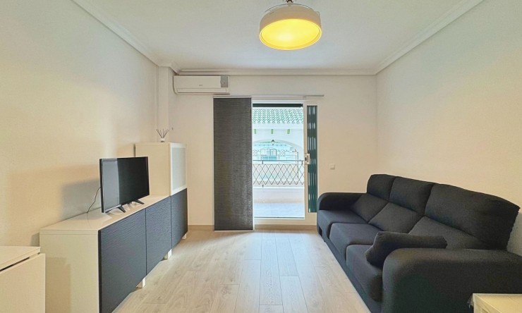 Resale - Apartment -
Torrevieja - La Mata