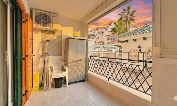 Resale - Apartment -
Torrevieja - La Mata