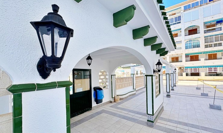 Resale - Apartment -
Torrevieja - La Mata