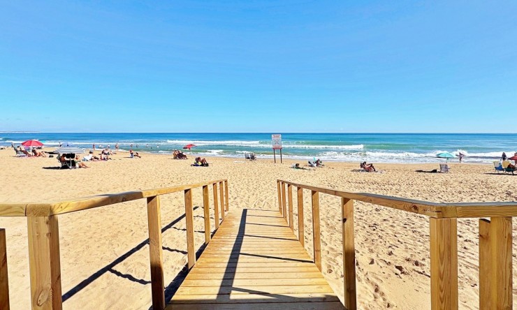 Resale - Apartment -
Torrevieja - La Mata