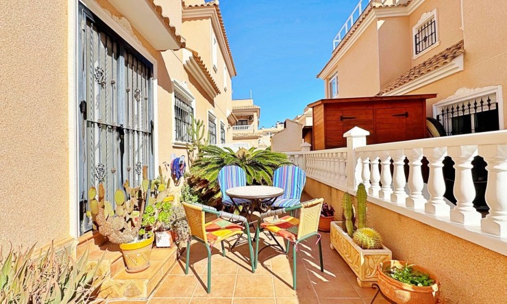 Resale - Townhouse -
Orihuela Costa - Villamartín