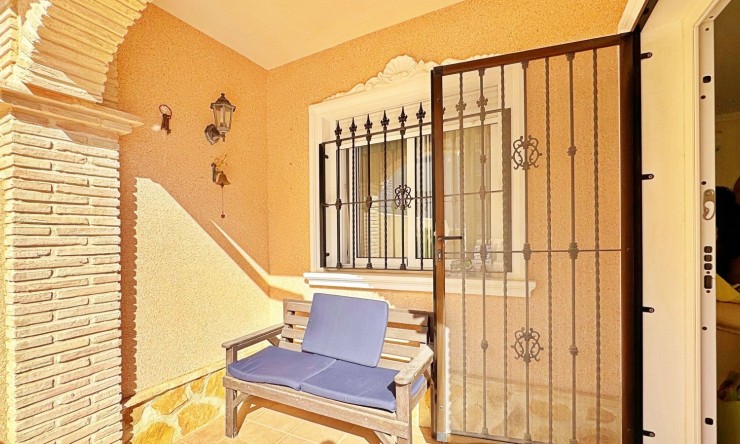 Resale - Townhouse -
Orihuela Costa - Villamartín