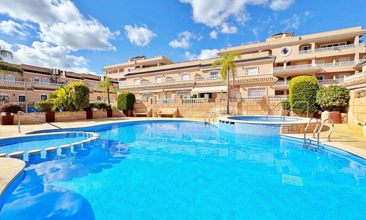 Resale - Townhouse -
Orihuela Costa - Villamartín